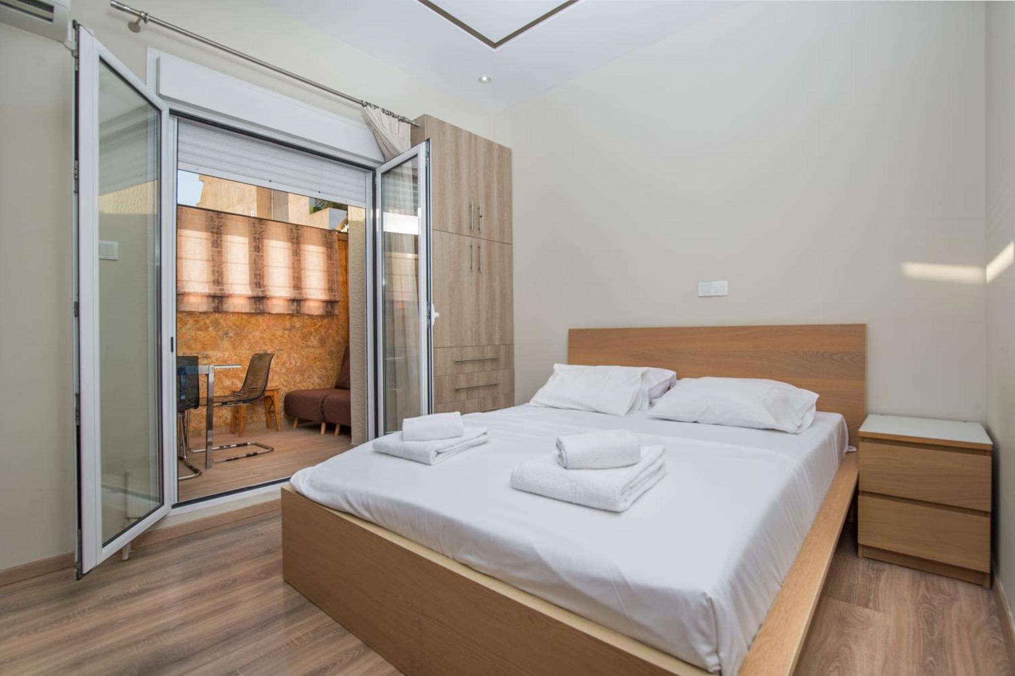 Cosy Apartment With Terrace Near Metro Station Athens Exterior photo